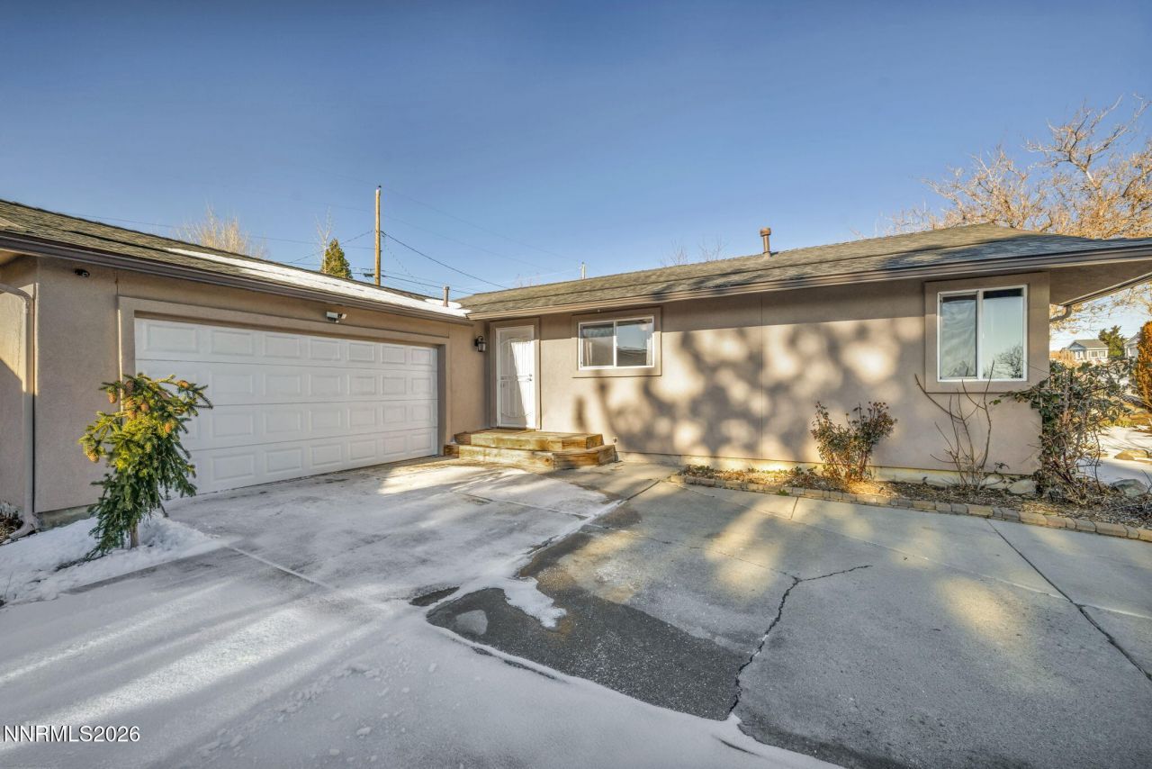 7575 Halifax Drive, Reno, NV 89506 Photo