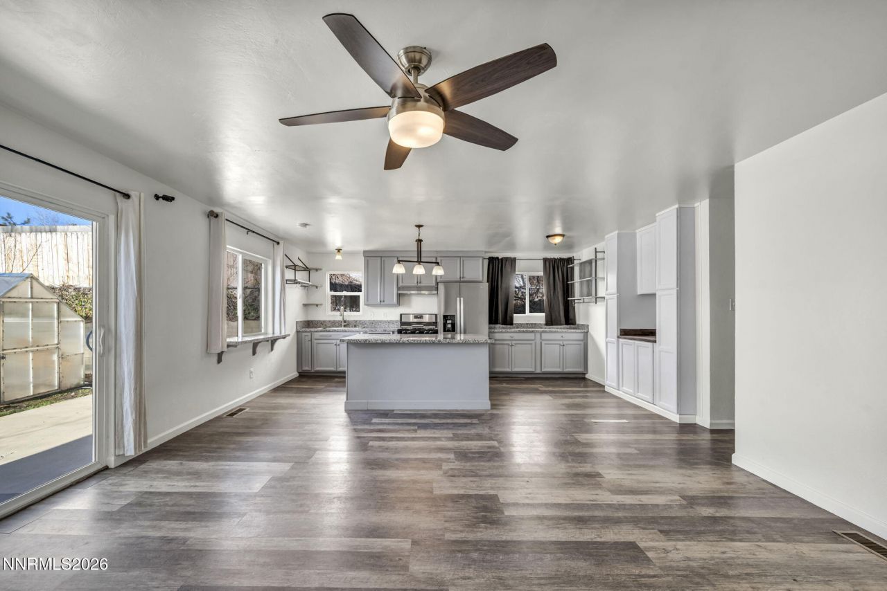 7575 Halifax Drive, Reno, NV 89506 Photo