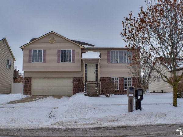 232 Dundee Ridge Drive, Dundee, MI 48131