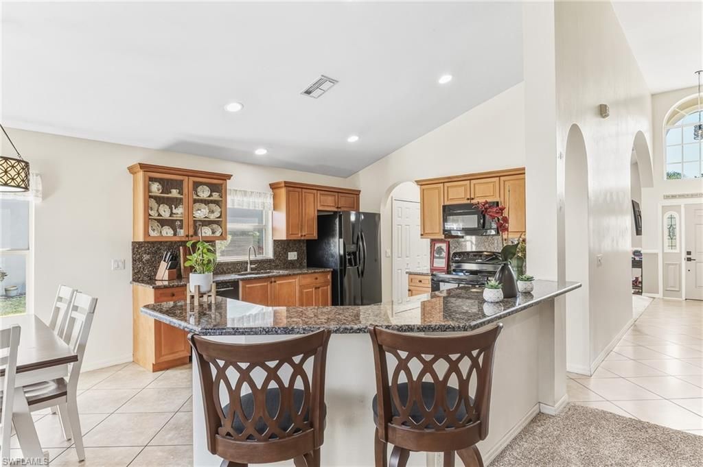 3670 Sunland Ln, Estero, FL 33928 Photo