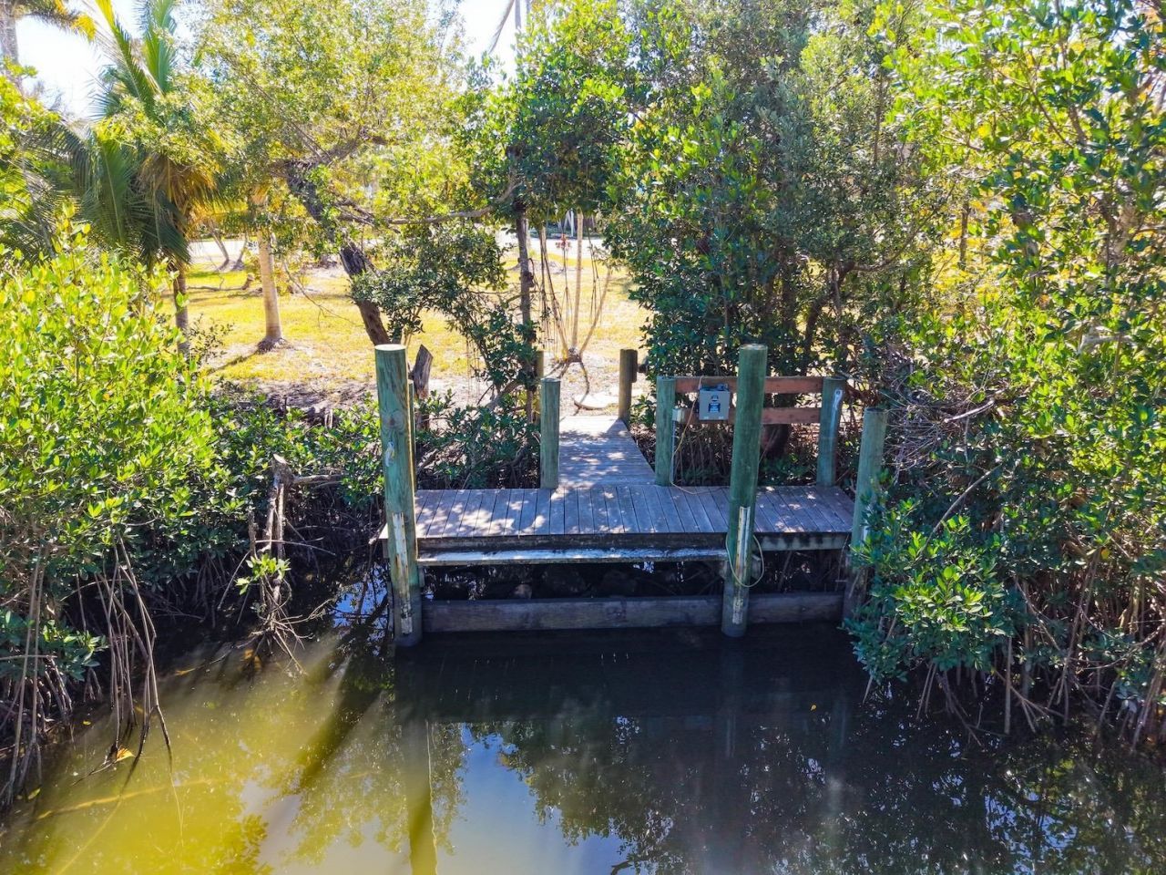 404 E Gulf Dr, Sanibel, FL 33957 Photo