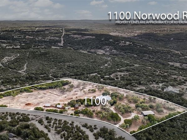1100 Norwood Rd A/B RD, Dripping Springs, TX 78620