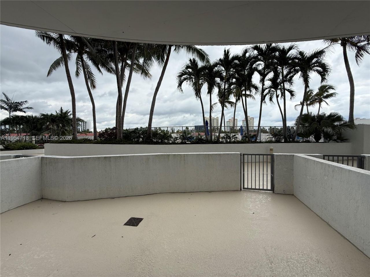 3029 NE 188th St, Unit 319, Aventura, FL 33180 Photo