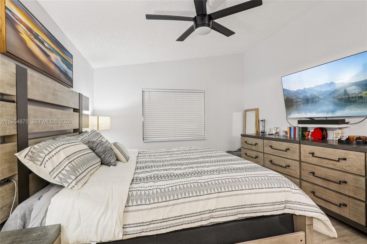 10412 SW 23rd Ct, Miramar, FL 33025 Photo