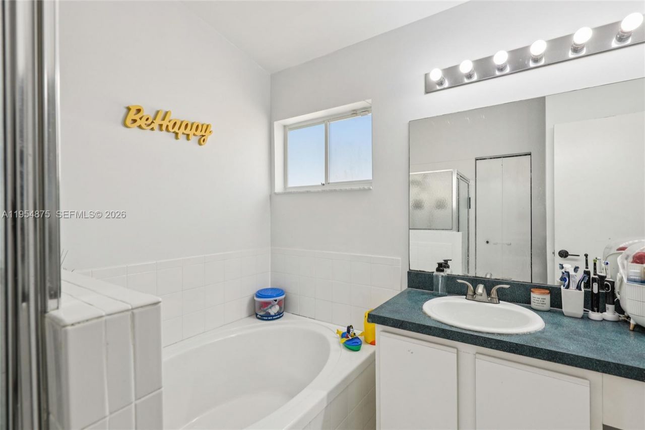 10412 SW 23rd Ct, Miramar, FL 33025 Photo