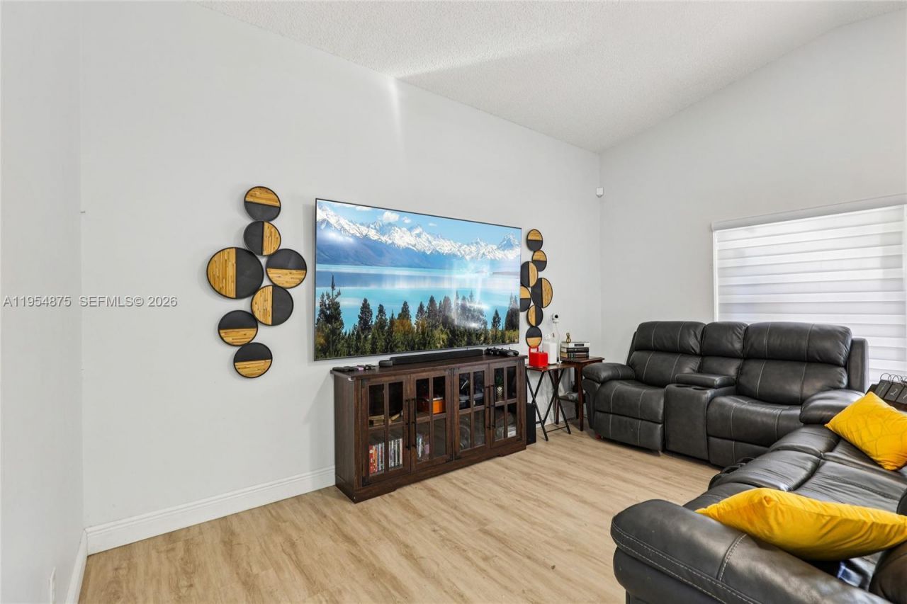 10412 SW 23rd Ct, Miramar, FL 33025 Photo