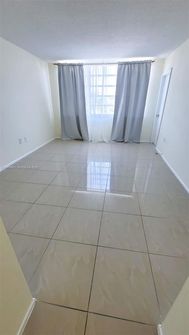 1690 NE 191st St, Unit 416-1, Miami, FL 33179 Photo