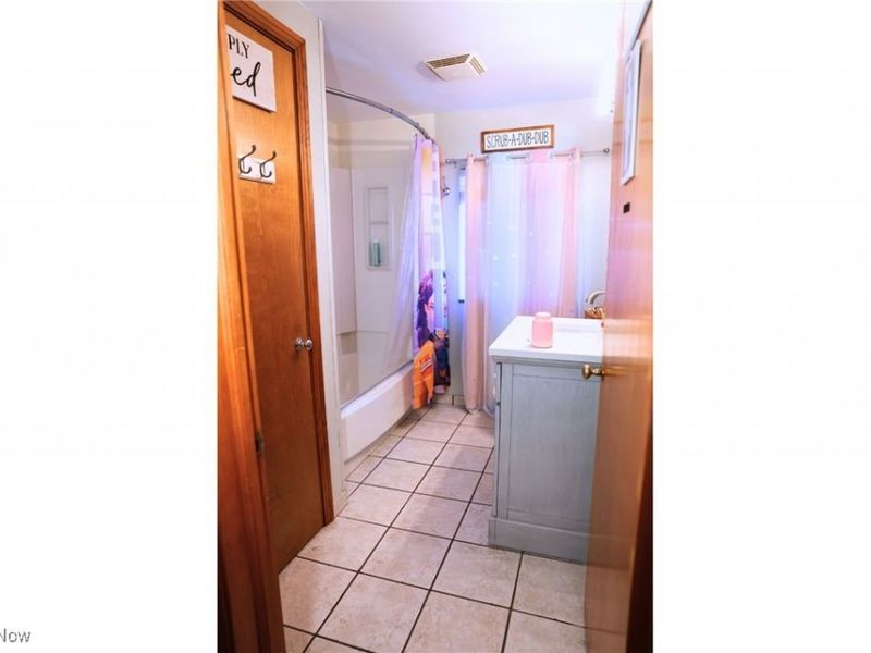 277 Furda Lane, Wintersville, OH 43953 Photo 22