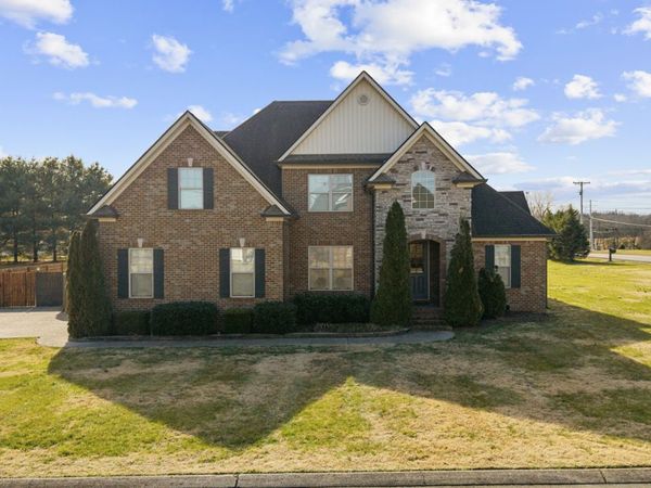 1000 Clay Pl, Lebanon, TN 37087
