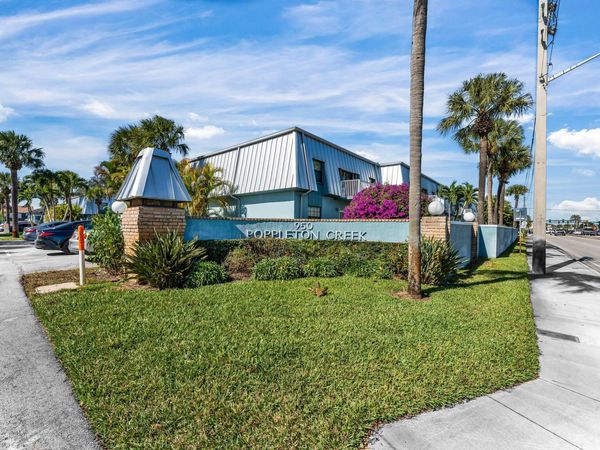 950 S Kanner Highway, Unit C-10, Stuart, FL 34994