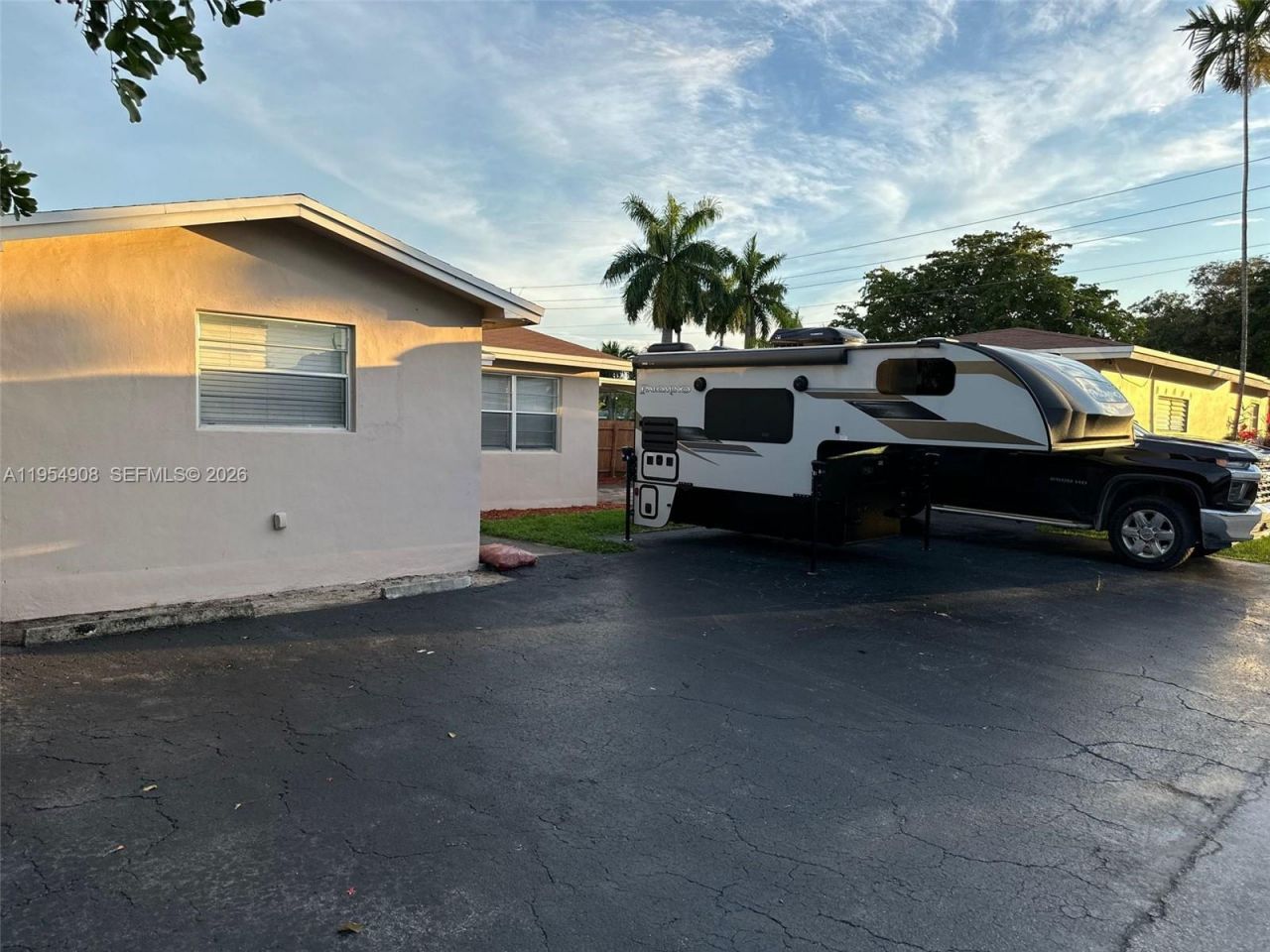 1610 N Hayes Str , Unit B, Hollywood, FL 33020 Photo