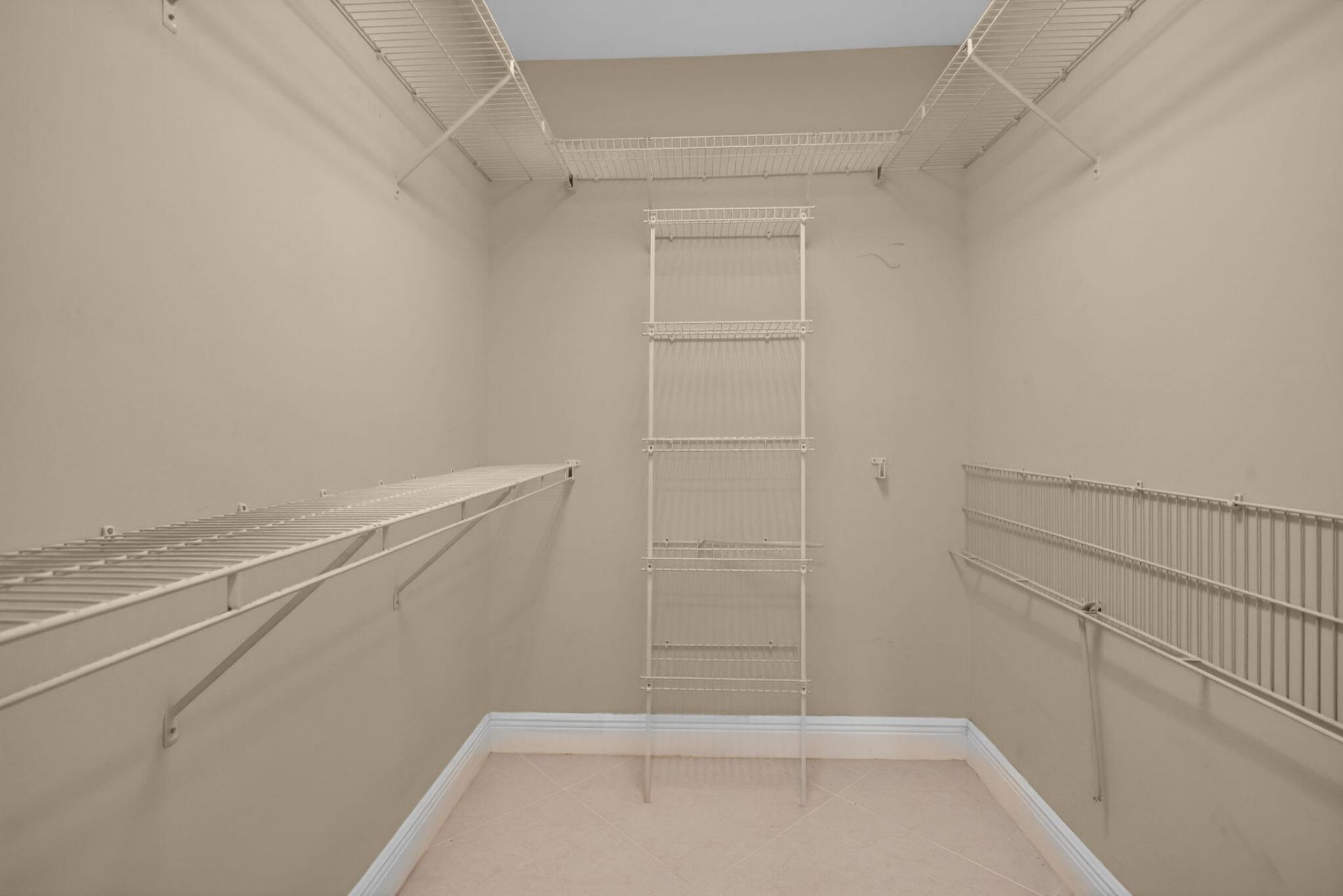 405 N Ocean Boulevard, Unit 208, Pompano Beach, FL 33062 Photo