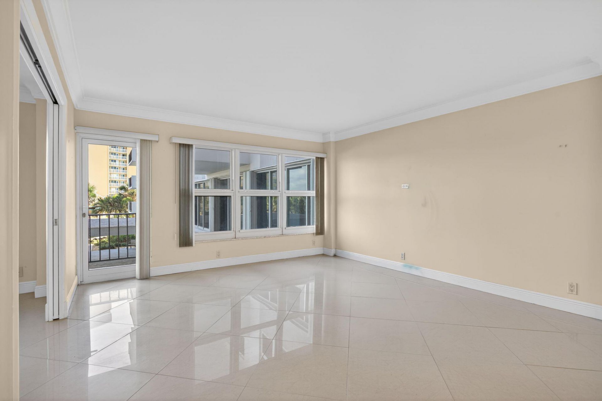 405 N Ocean Boulevard, Unit 208, Pompano Beach, FL 33062 Photo