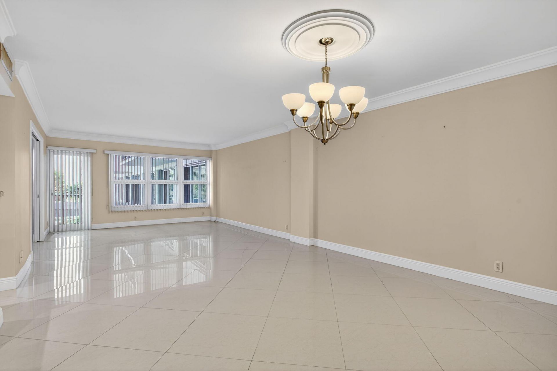 405 N Ocean Boulevard, Unit 208, Pompano Beach, FL 33062 Photo