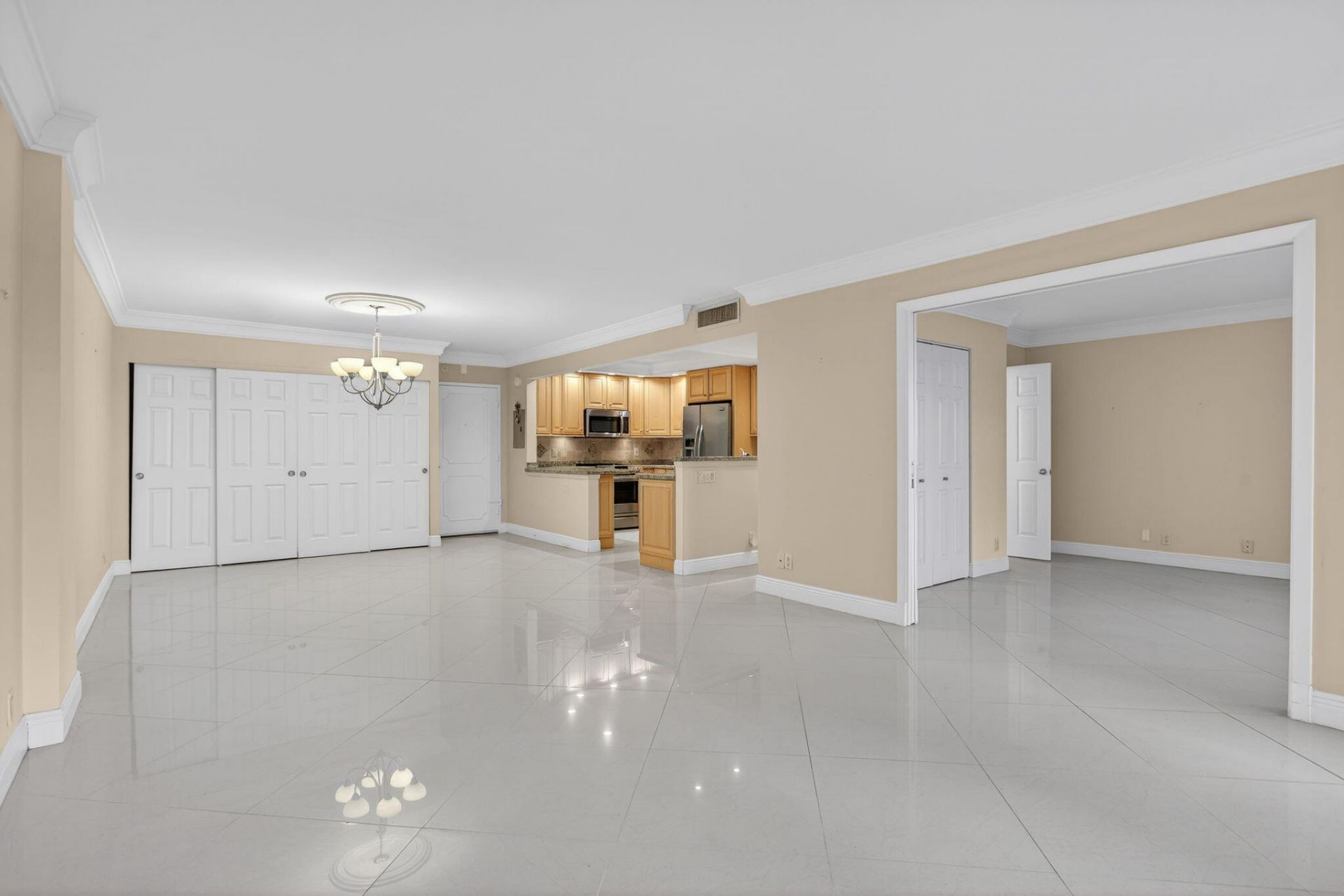 405 N Ocean Boulevard, Unit 208, Pompano Beach, FL 33062 Photo