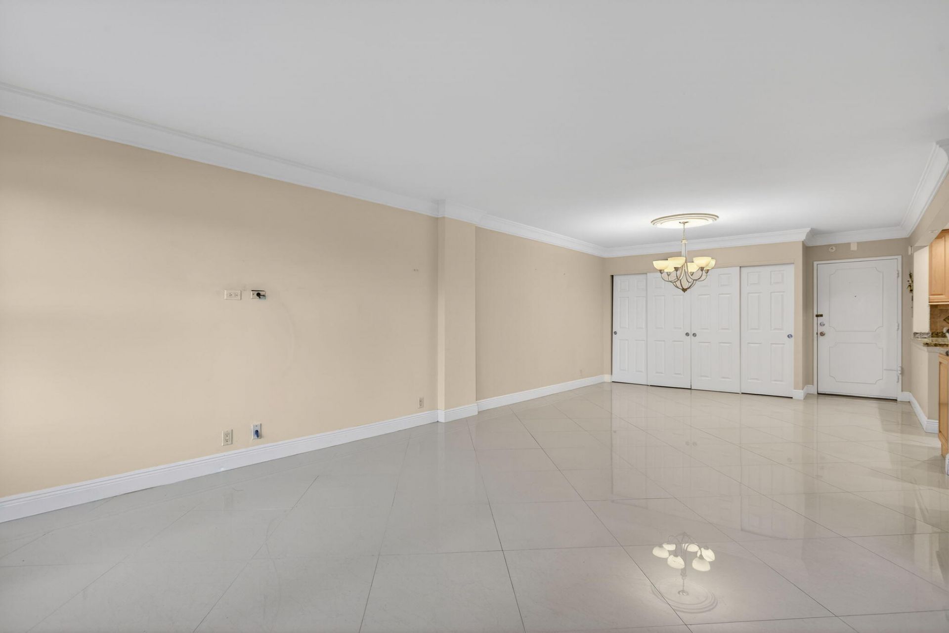 405 N Ocean Boulevard, Unit 208, Pompano Beach, FL 33062 Photo