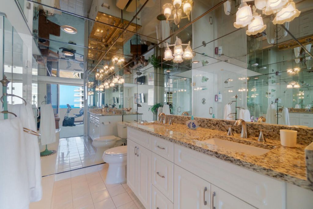 4200 N Ocean Drive, Unit 1-1806, Singer Island, FL 33404 Photo