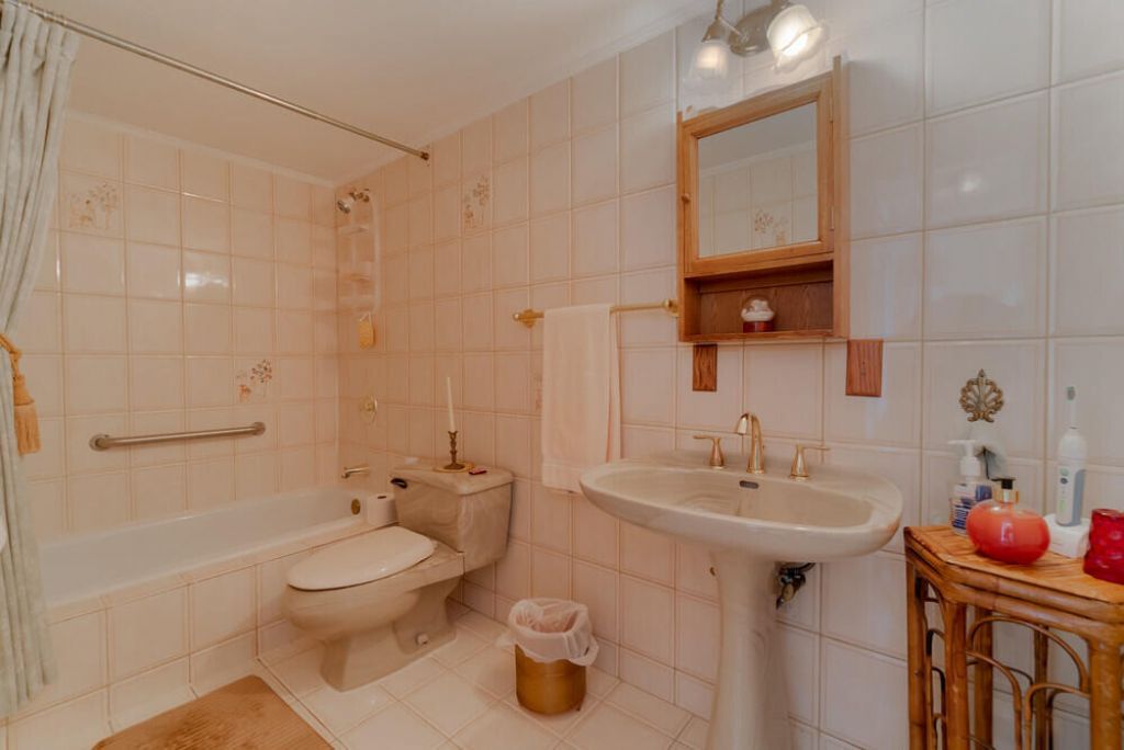 4200 N Ocean Drive, Unit 1-1806, Singer Island, FL 33404 Photo