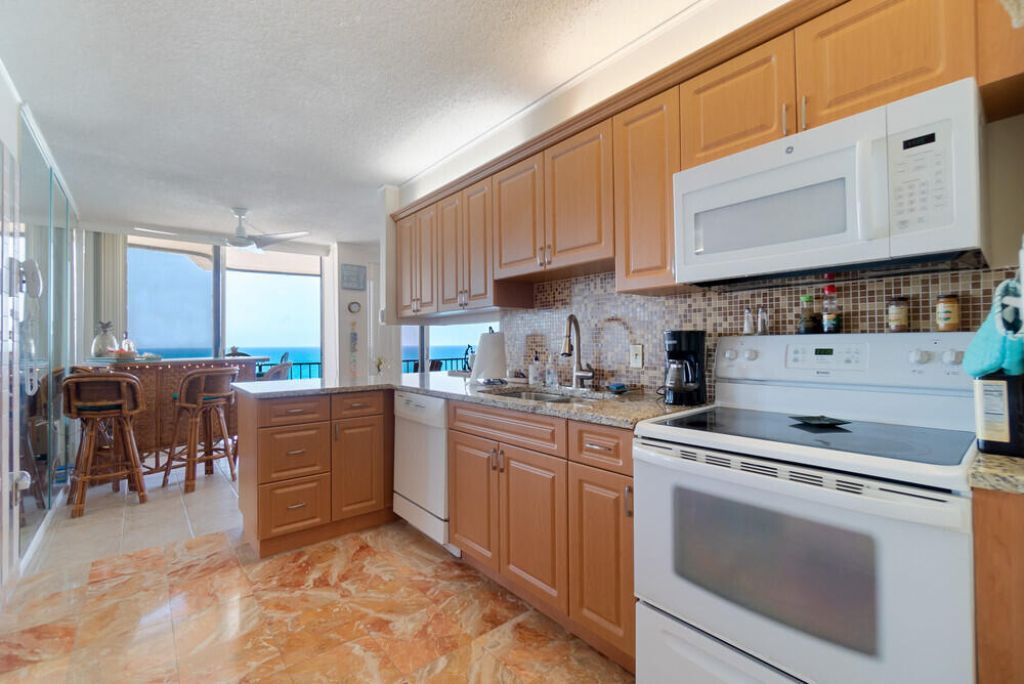 4200 N Ocean Drive, Unit 1-1806, Singer Island, FL 33404 Photo