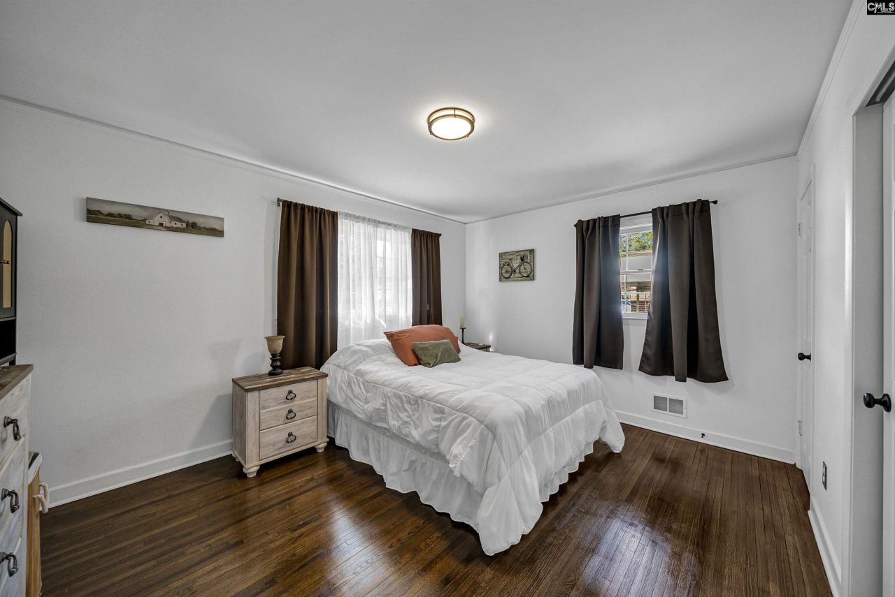 1731 Chadsworth Drive Photo 18