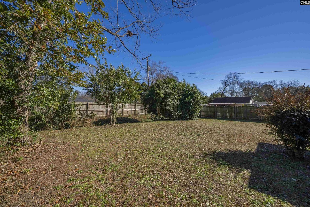 1731 Chadsworth Drive Photo 32