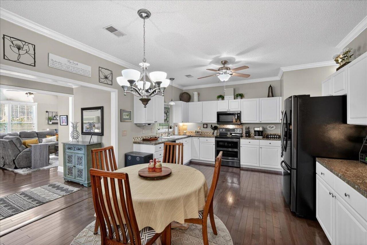 5407 W Berkers Court Photo 12