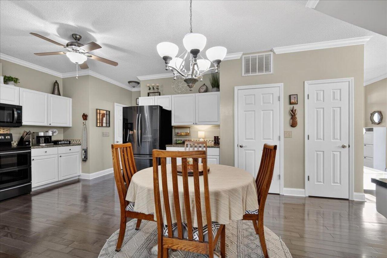 5407 W Berkers Court Photo 13