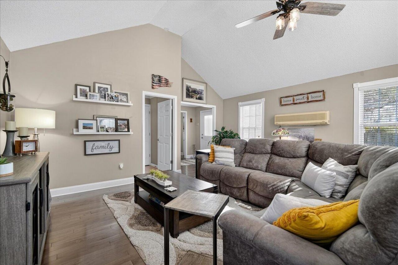 5407 W Berkers Court Photo 21