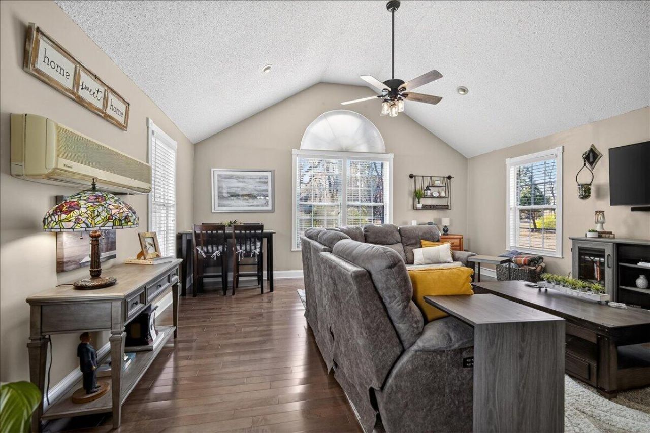 5407 W Berkers Court Photo 22