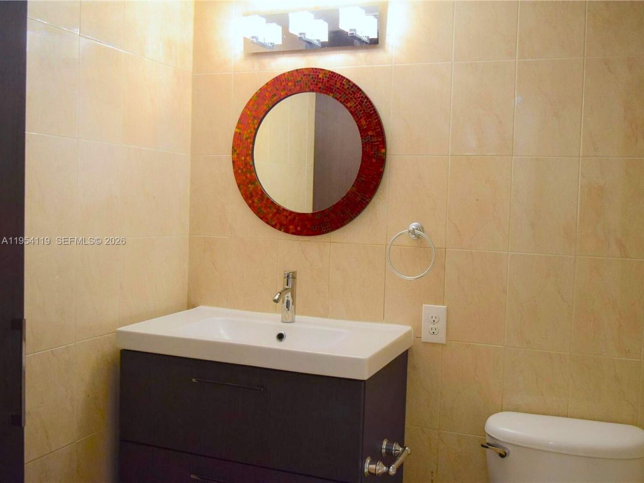 1801 S Treasure Dr, Unit 211, North Bay Village, FL 33141 Photo