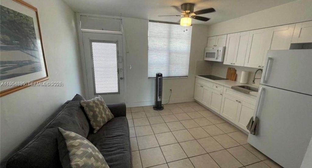 949 Pennsylvania Ave, Unit 302, Miami Beach, FL 33139 Photo