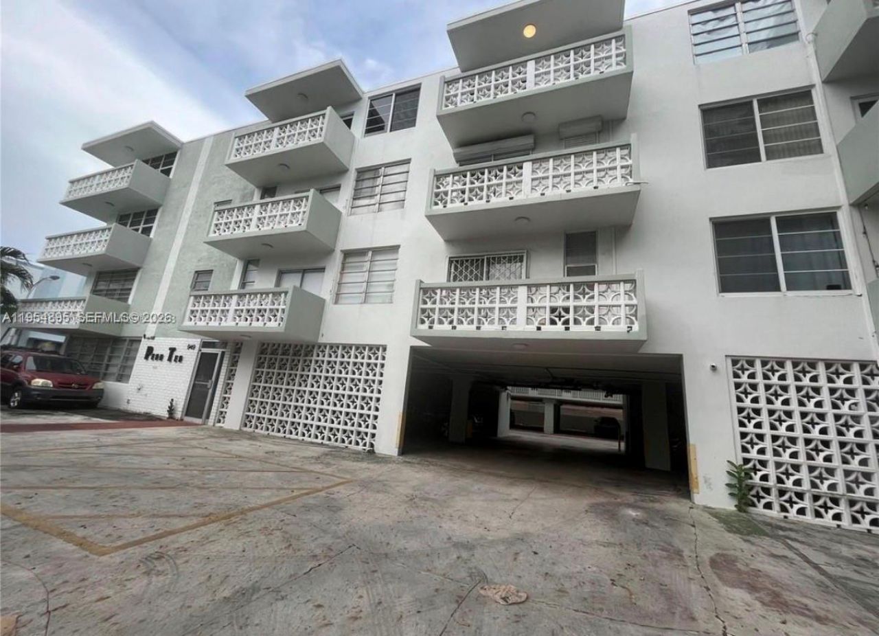 949 Pennsylvania Ave, Unit 302, Miami Beach, FL 33139 Photo