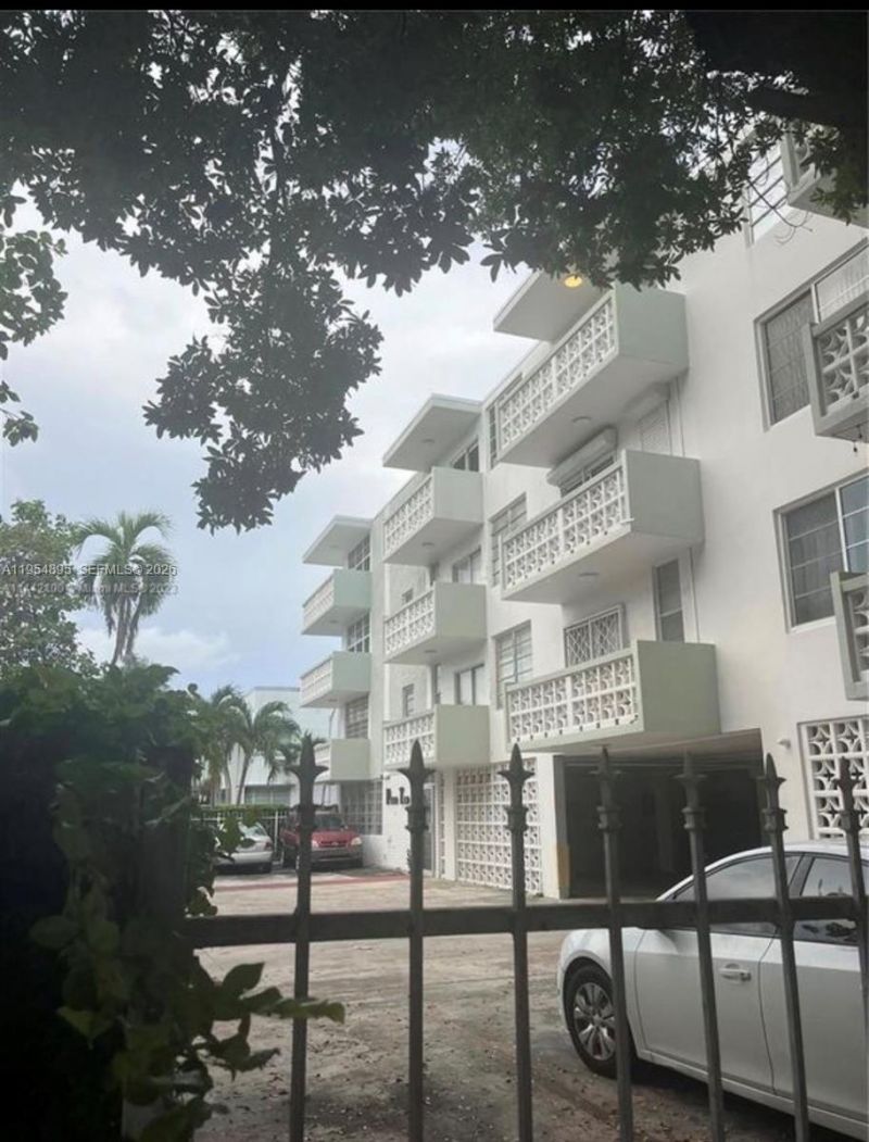 949 Pennsylvania Ave, Unit 302, Miami Beach, FL 33139 Photo
