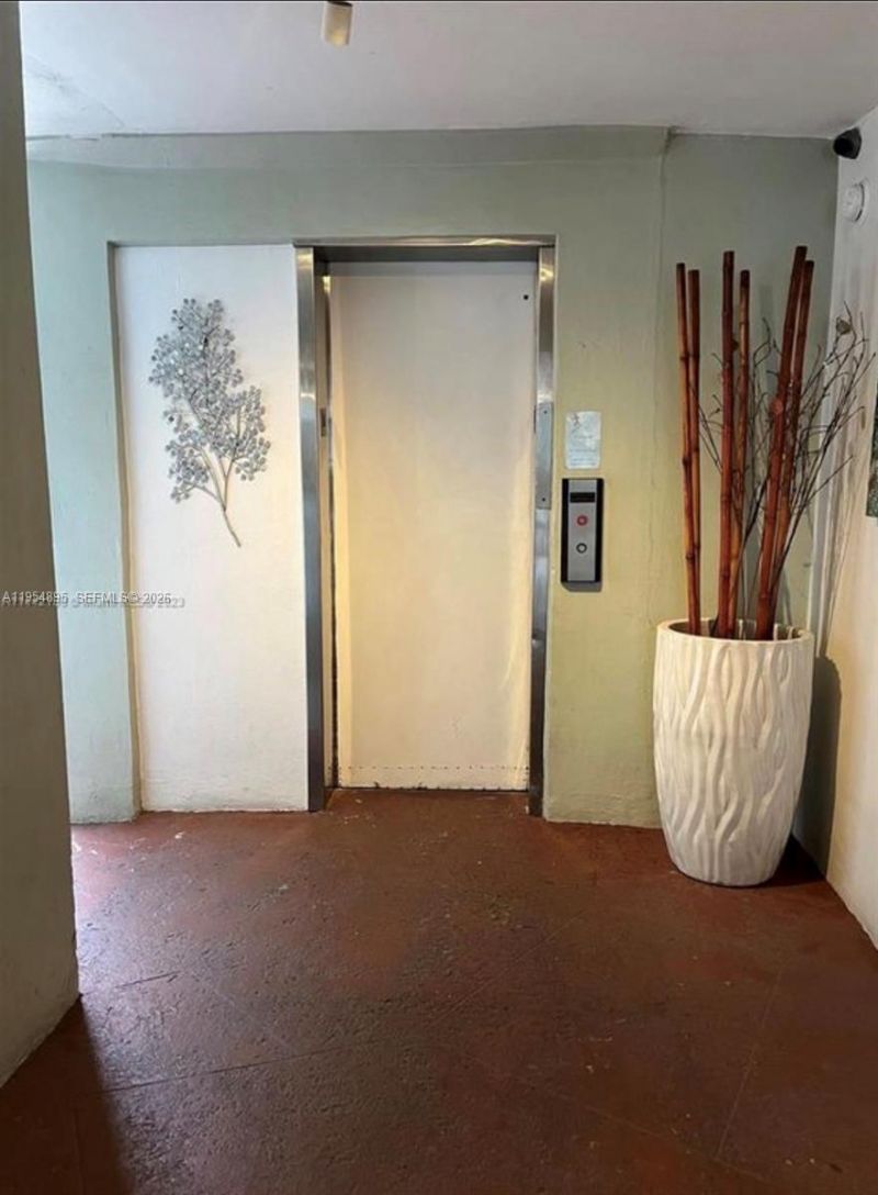 949 Pennsylvania Ave, Unit 302, Miami Beach, FL 33139 Photo