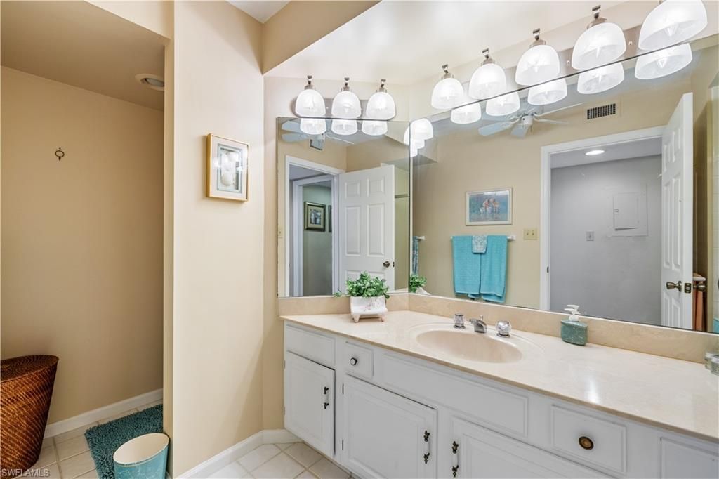 4551 Gulf Shore Blvd N, Unit 1506, Naples, FL 34103 Photo