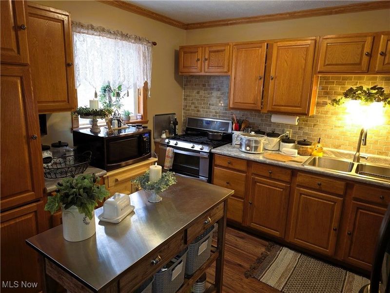 9155 Linden Circle, Windham, OH 44288 Photo 8