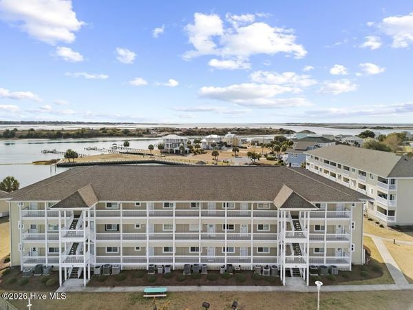 650 Cedar Point Boulevard, Unit B25, Cedar Point, NC 28584