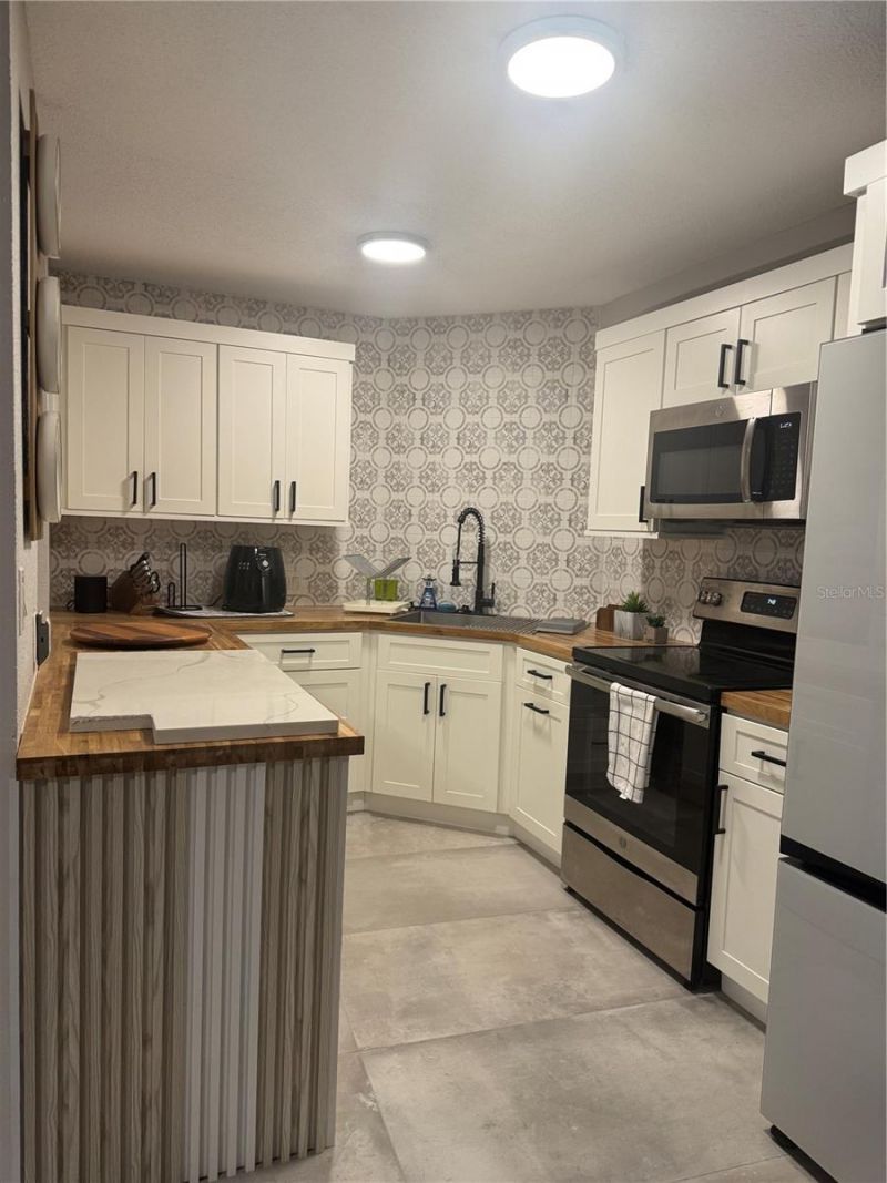 3315 58th Avenue S, Unit 109, Saint Petersburg, FL 33712 Photo