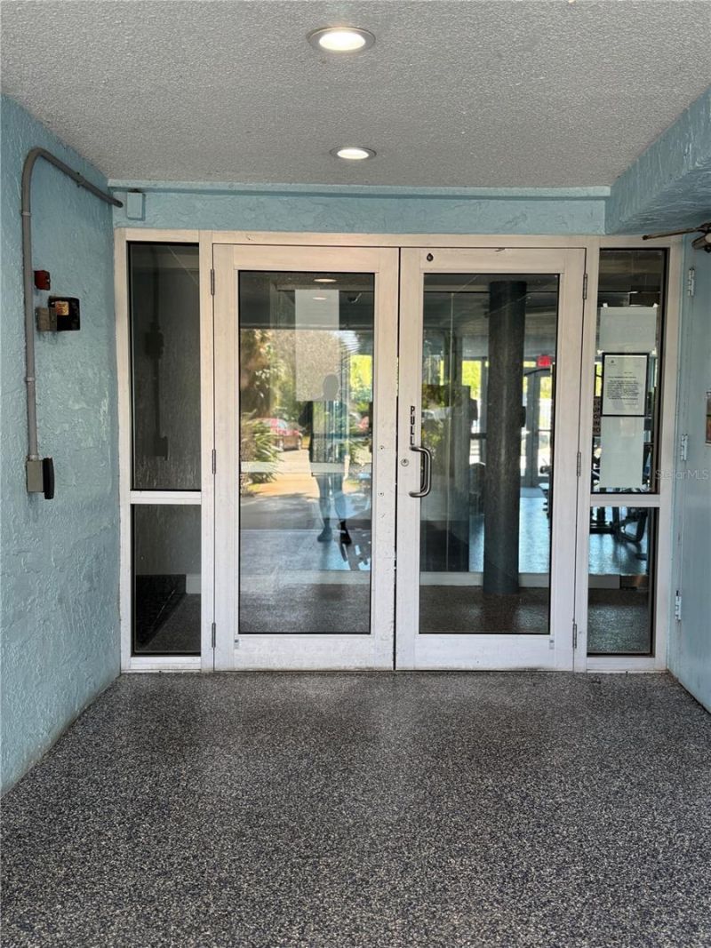 3315 58th Avenue S, Unit 109, Saint Petersburg, FL 33712 Photo