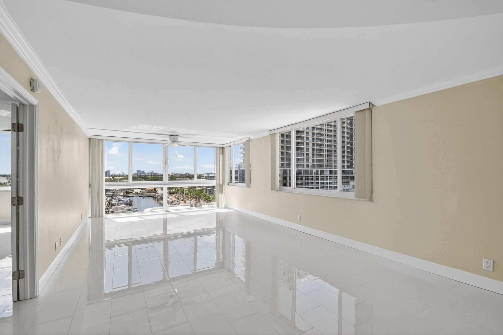 301 Lake Shore Drive, Unit 711, Lake Park, FL 33403 Photo