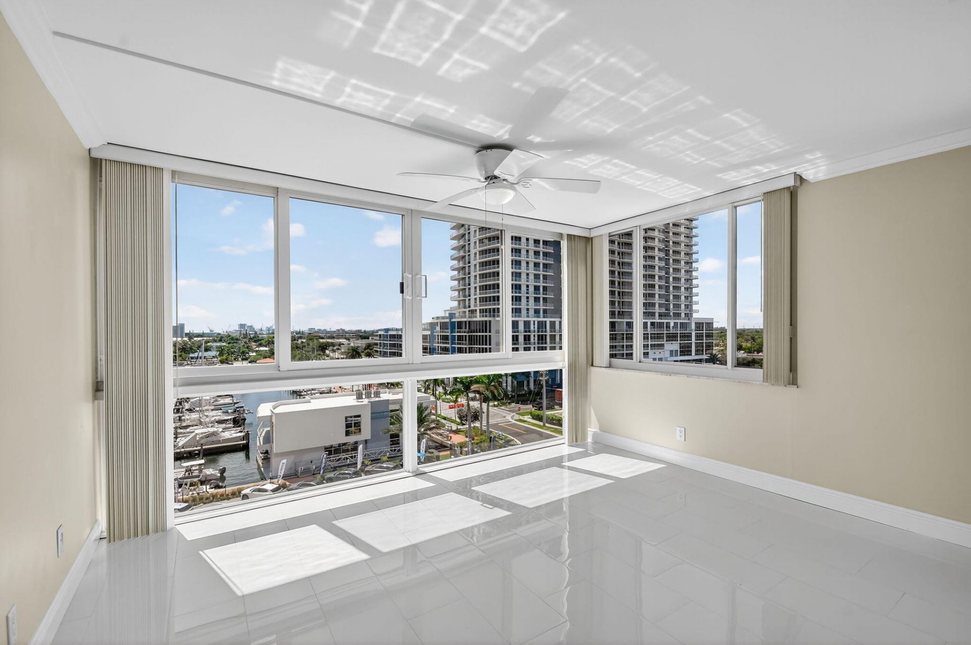 301 Lake Shore Drive, Unit 711, Lake Park, FL 33403 Photo