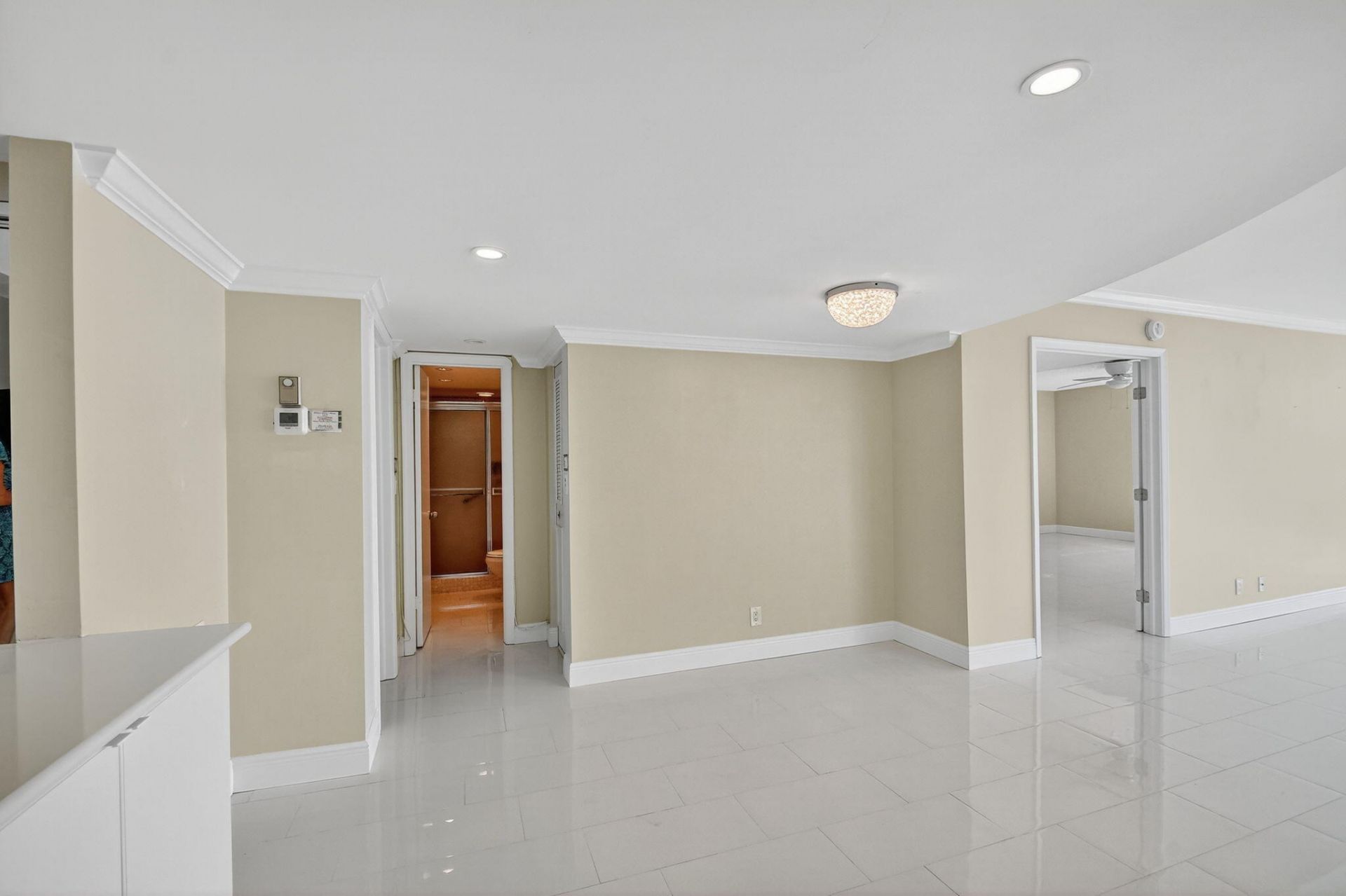 301 Lake Shore Drive, Unit 711, Lake Park, FL 33403 Photo