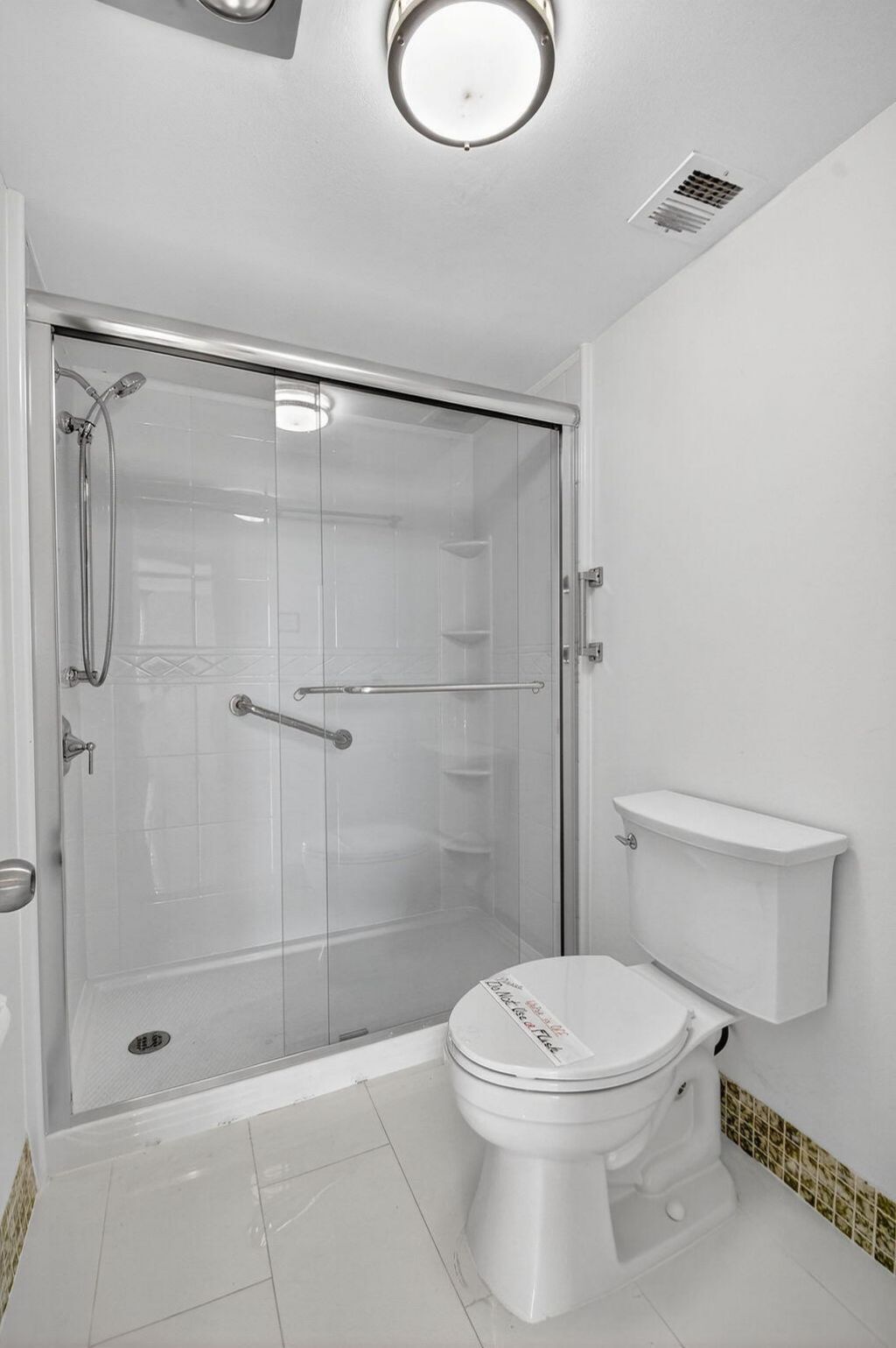 301 Lake Shore Drive, Unit 711, Lake Park, FL 33403 Photo