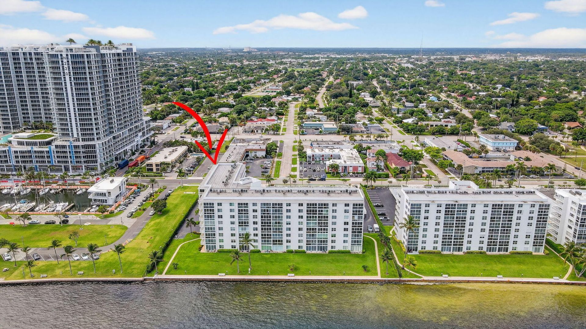 301 Lake Shore Drive, Unit 711, Lake Park, FL 33403 Photo