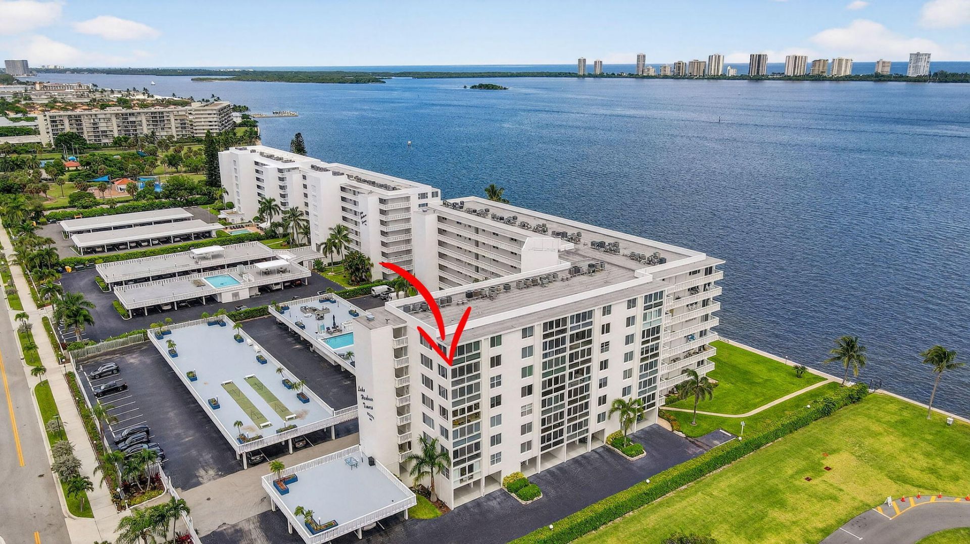 301 Lake Shore Drive, Unit 711, Lake Park, FL 33403 Photo