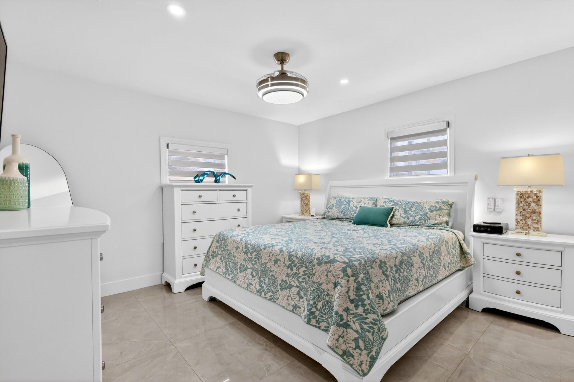 836 Ridgewood Drive, West Palm Beach, FL 33405 Photo