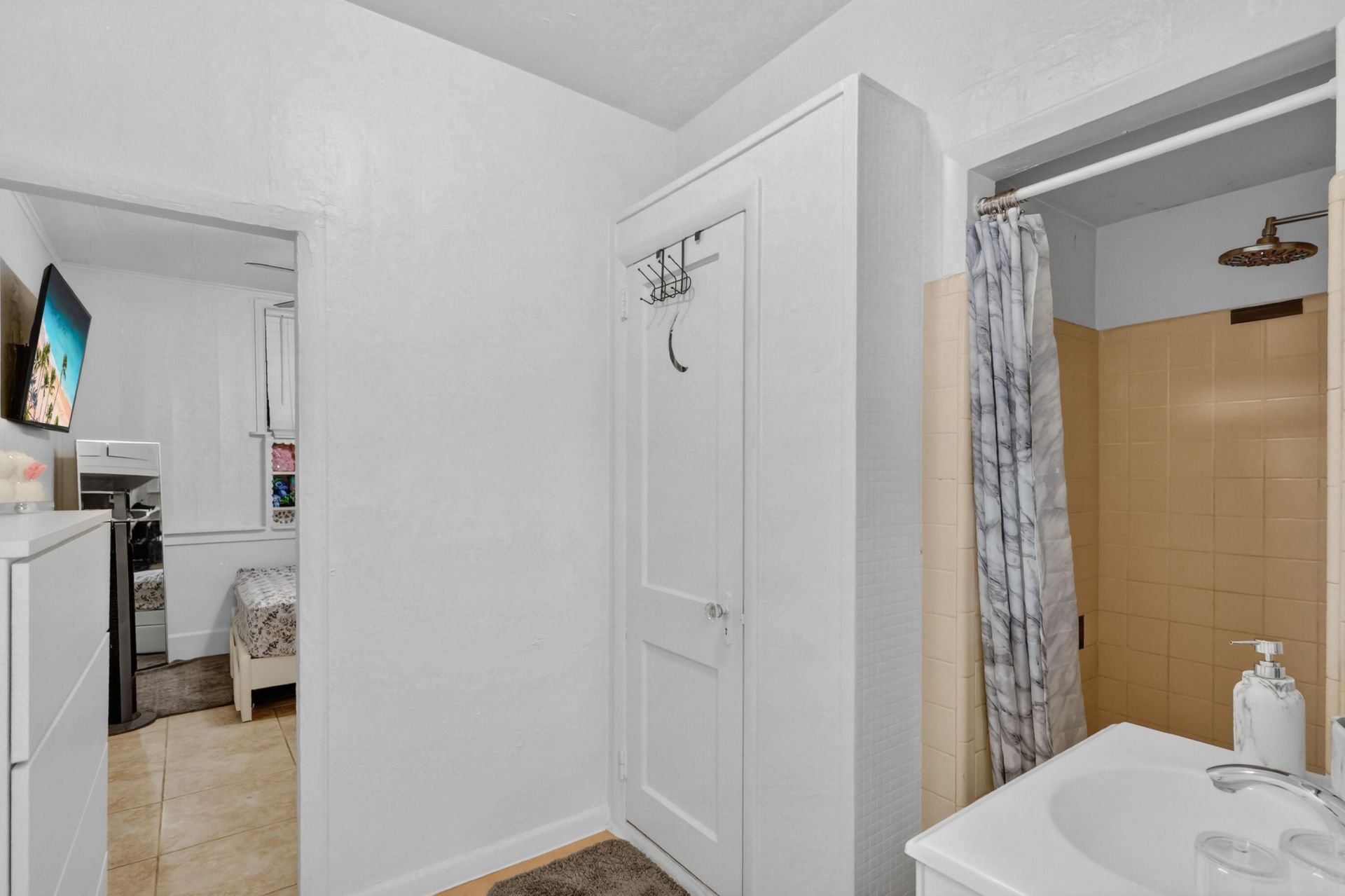 836 Ridgewood Drive, West Palm Beach, FL 33405 Photo