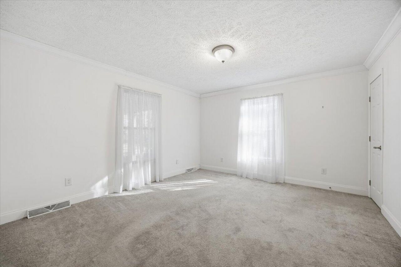 1613 Cavanaugh Road Photo 14