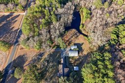 1613 Cavanaugh Road photo 4