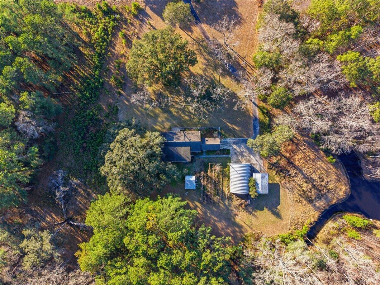 1613 Cavanaugh Road Photo 32